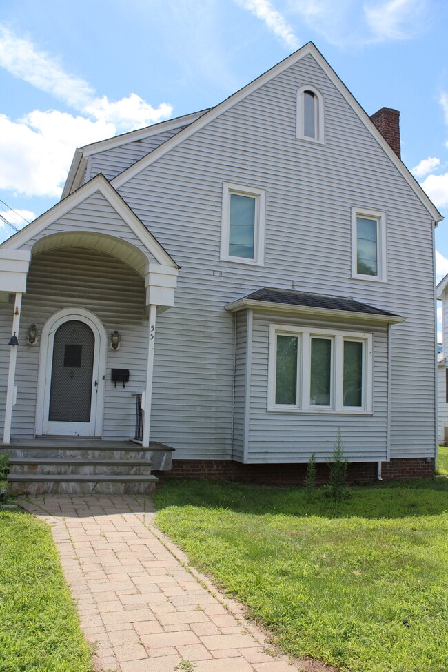 Building Photo - 55 E Cedar St