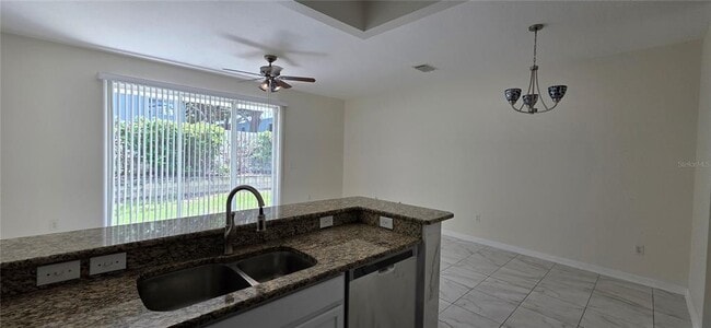 Building Photo - 2027 Strathmill Dr