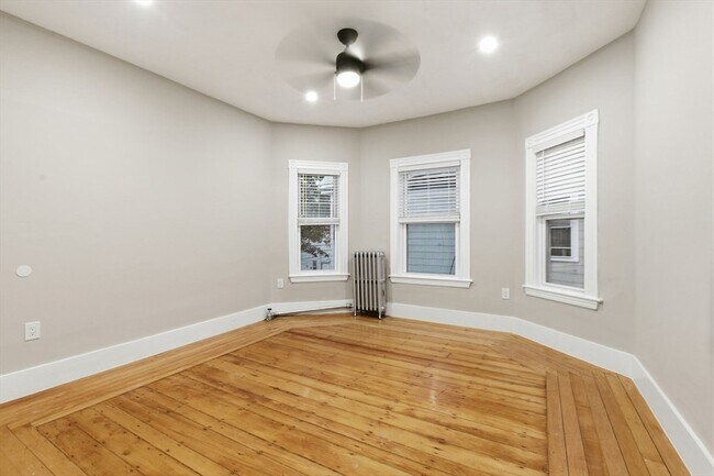 Building Photo - 43 Lonsdale St