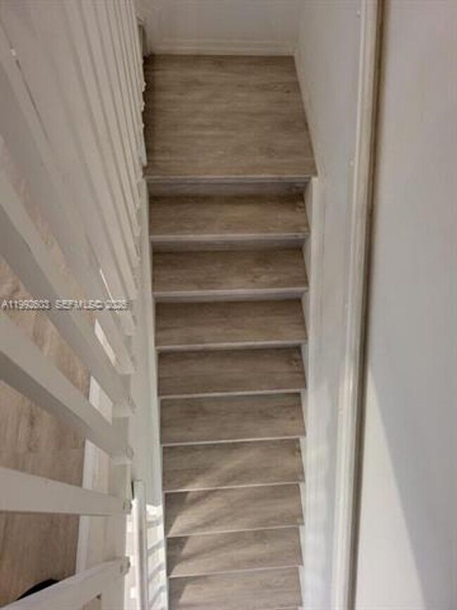 Building Photo - 1088 SW 144th Ave