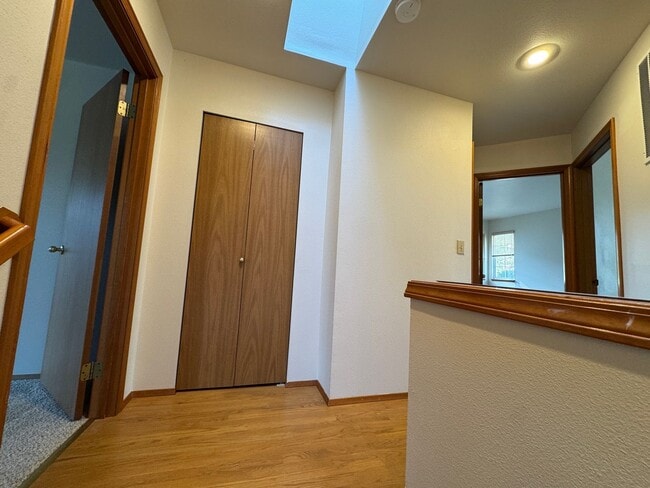 Building Photo - HEART OF SILVERDALE - 4BED 3 BATH HOME