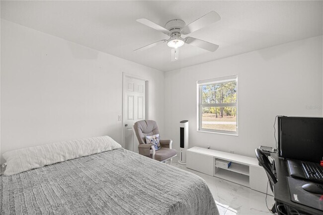 Building Photo - 7191 Hemlock Rd