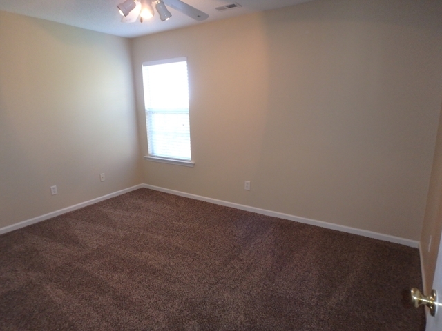 Building Photo - 8825 Cochran Ct