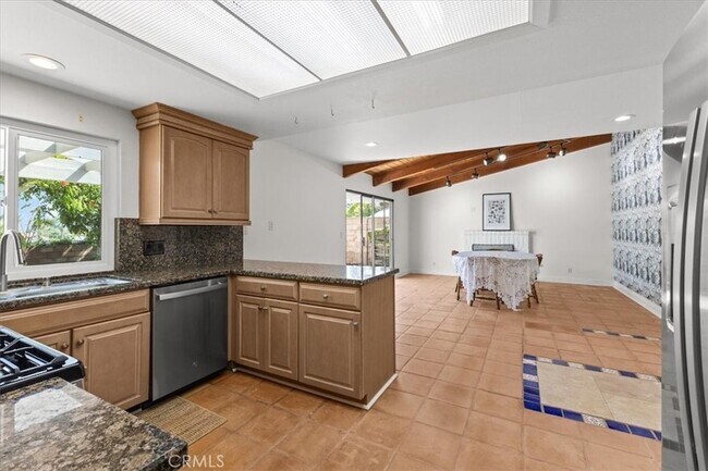 Building Photo - 25660 Allen Way