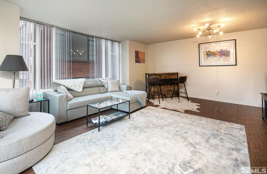 Building Photo - 280 Island Ave