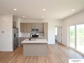 Building Photo - 14806 Bruning St
