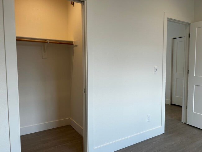 Building Photo - 1 BED 1 BATH ADU