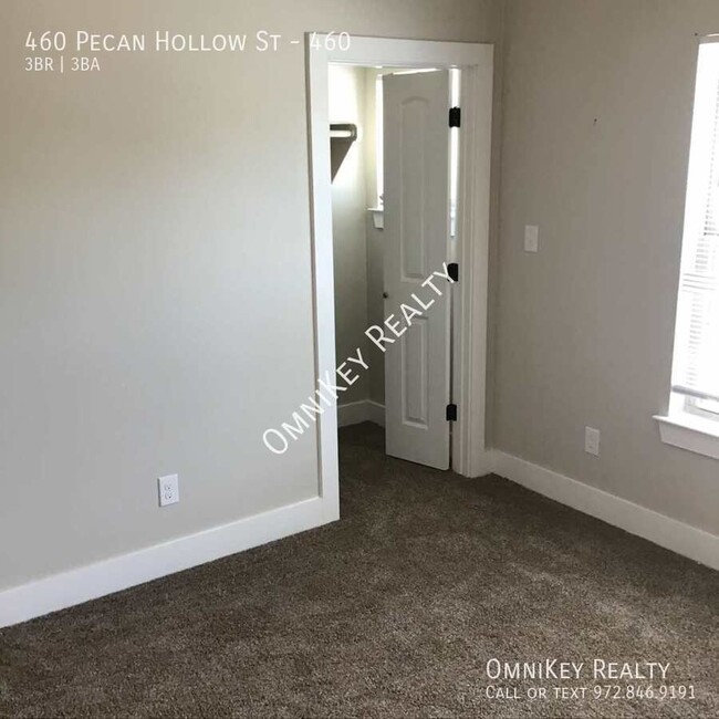 Building Photo - 460 Pecan Hollow St
