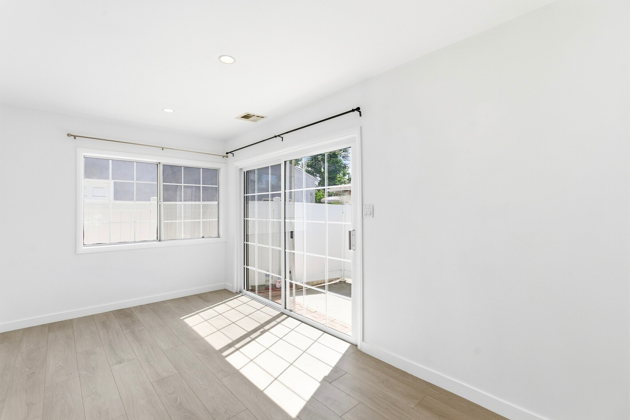 Building Photo - 17418 Califa St