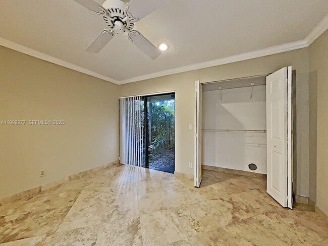 Building Photo - 800 SW 87th Terrace