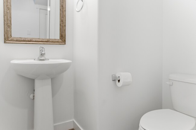 Building Photo - 367 Navigator Ct