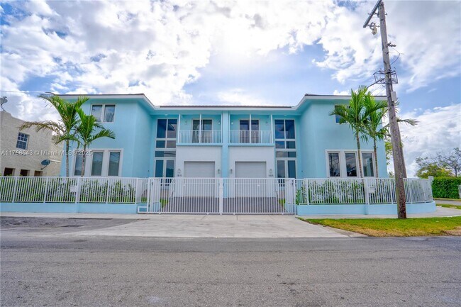 Primary Photo - 1805 NW 22nd Ct