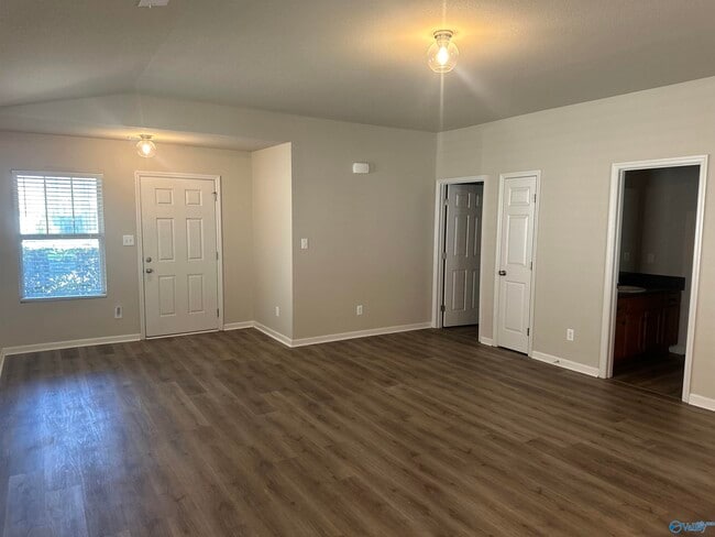 Building Photo - 224 Sedgewick Dr