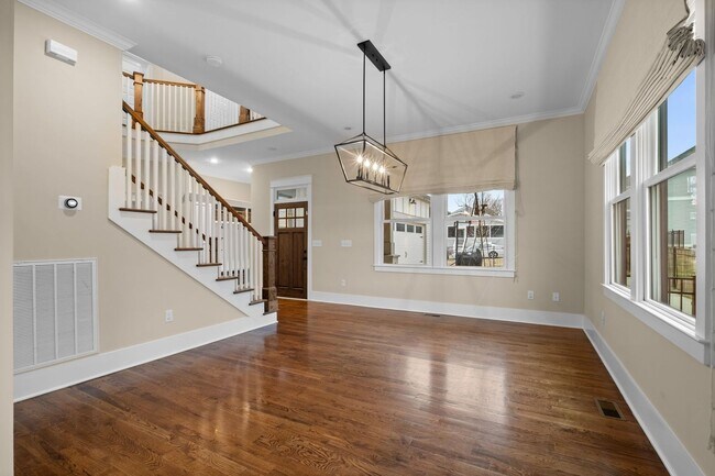Building Photo - 311B 54th Ave N