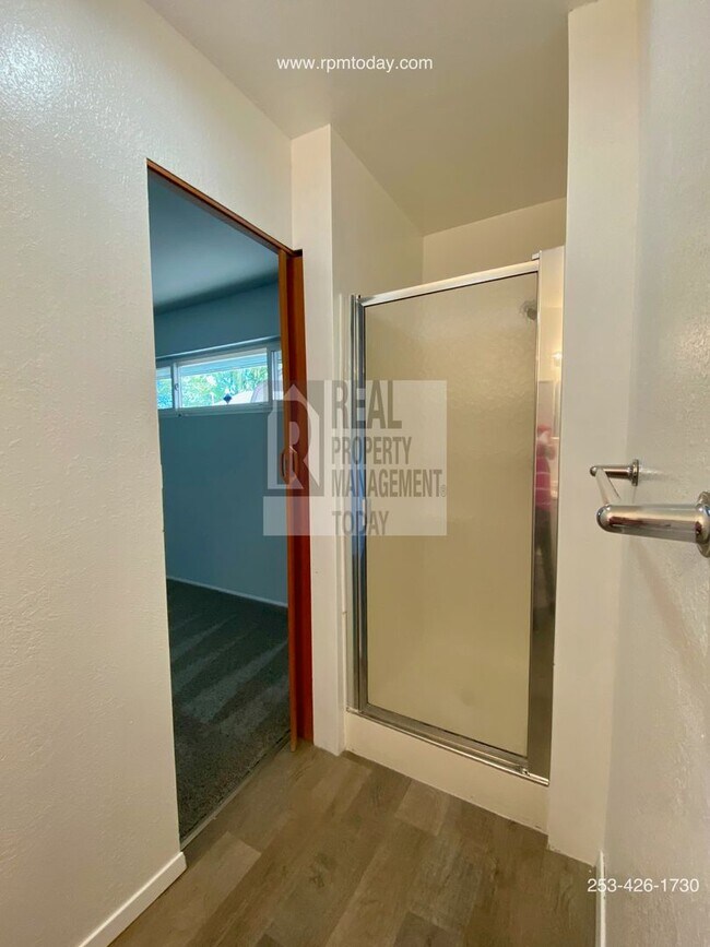 Building Photo - Charming 3 Bedroom Rambler in Tacoma!