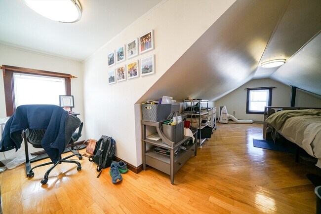 Building Photo - 59 2nd St