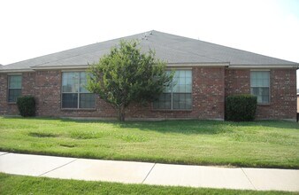 Building Photo - RAGLAND2121-23