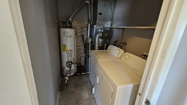 Building Photo - 4014 193rd St