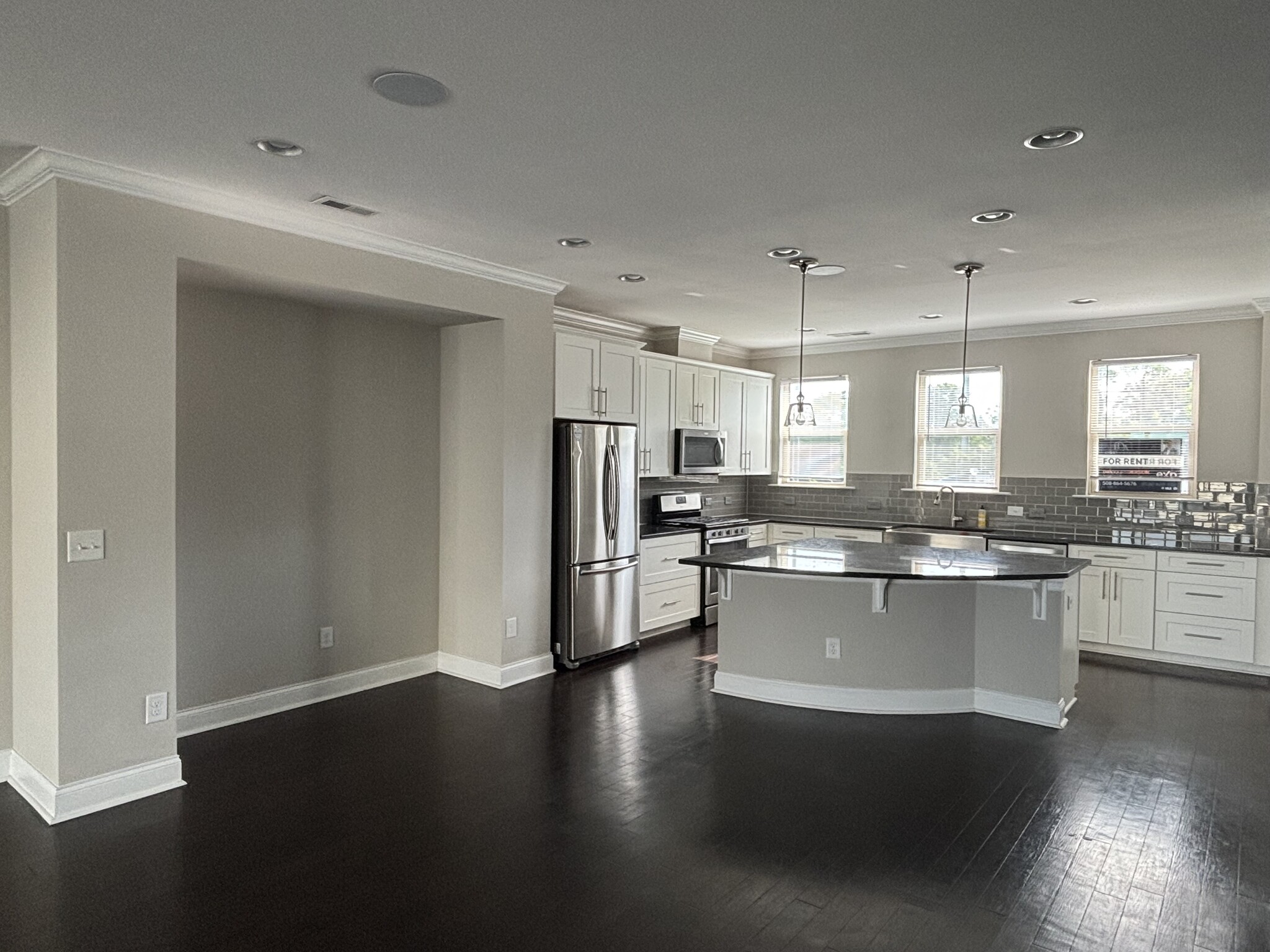 Breakfast area and kitchen - 2631 Statesville Ave