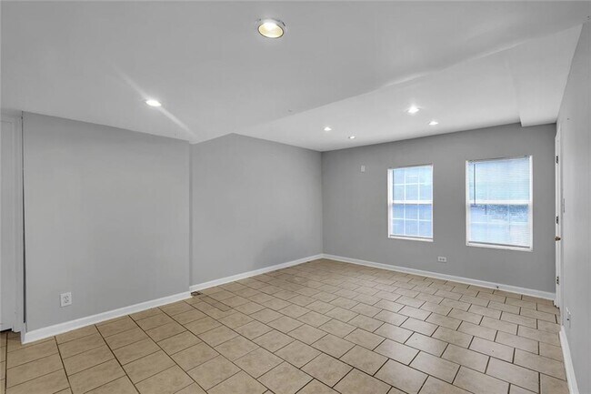 Building Photo - 569 Garner Way NW