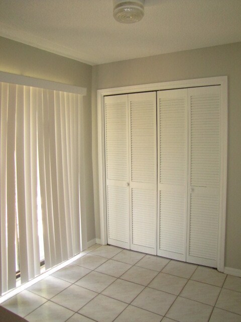 Building Photo - 3/2 in the Heart of Orange Park
