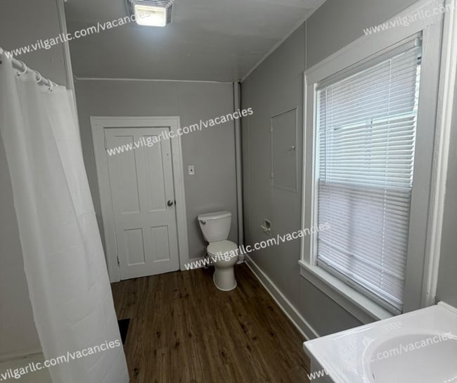 Building Photo - Step into comfort, convenience, and quality living in this conveniently designed 4-bedroom, 2-flo...