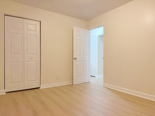 Building Photo - 607-609 Cypress St