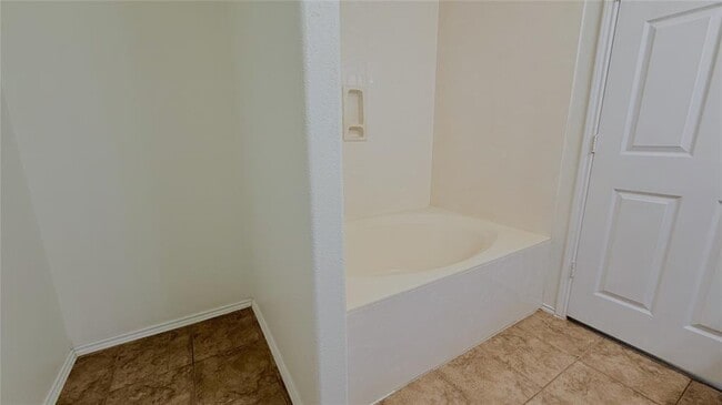 Building Photo - 5713 Nelson Oaks Dr