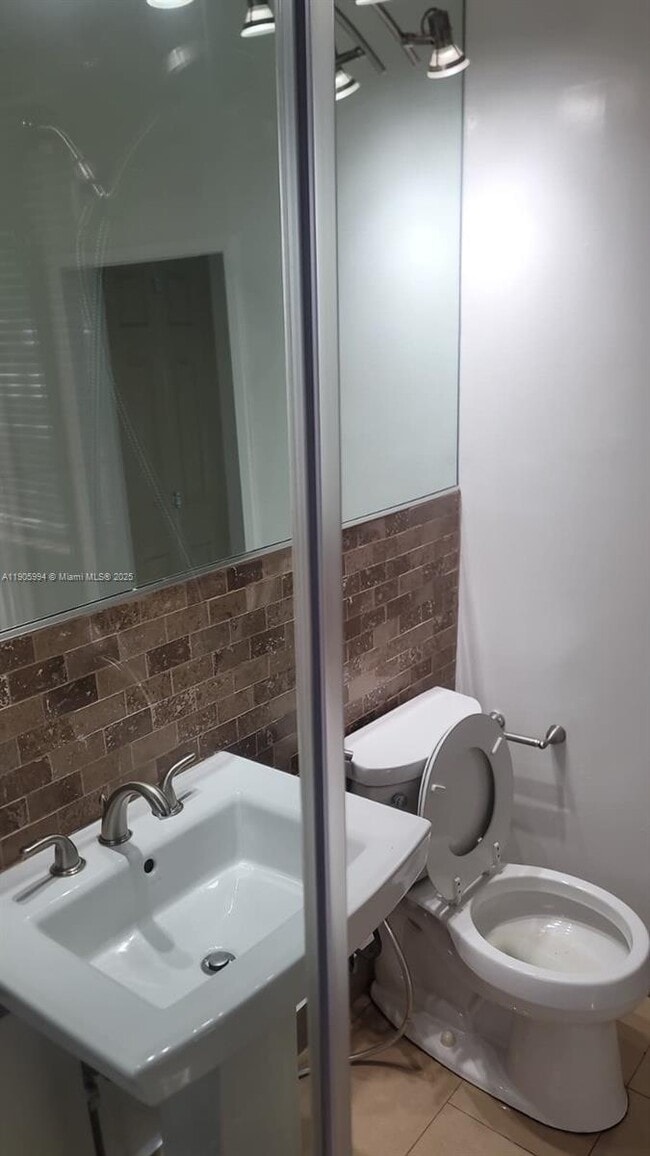 Building Photo - 2980 NW 28th St