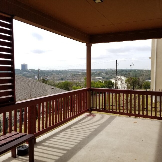 Building Photo - 7317 Highland Bluff Cove