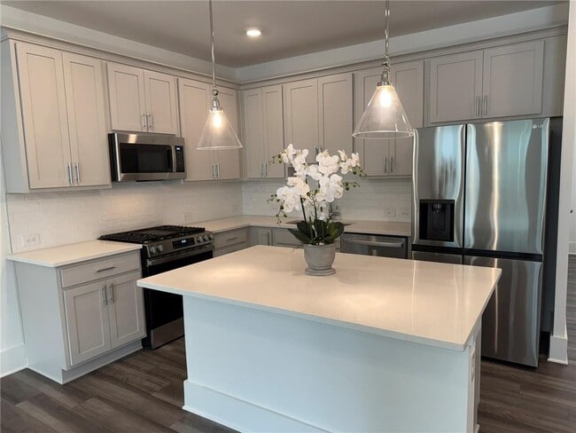 Building Photo - 1603 Aeslin Dr NW