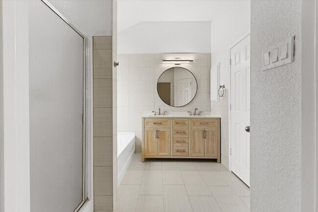Building Photo - 1201 Telese Ct
