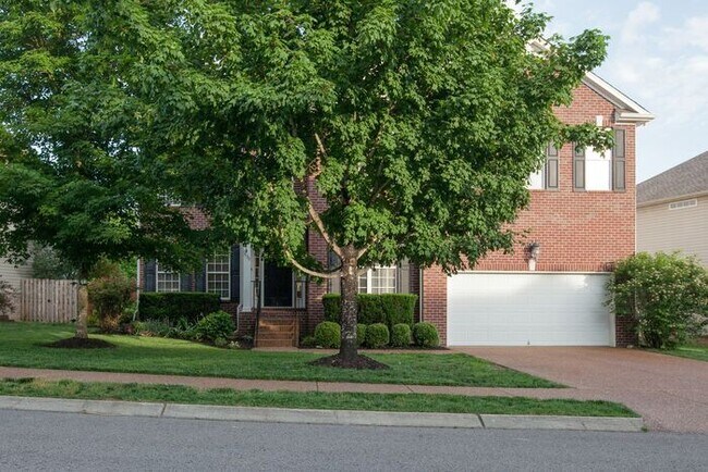 Building Photo - Pristine 5 Bed Fenced Franklin Home!