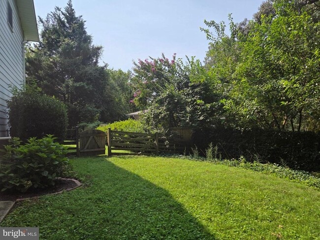 Building Photo - 111 Tamarisk Ct