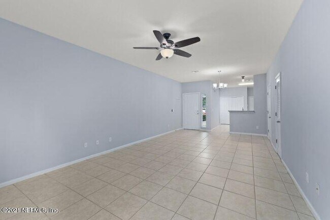 Building Photo - 631 Scrub Jay Dr