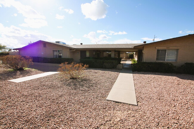 Building Photo - Beautifully Renovated 2-Bedroom Home in a ...