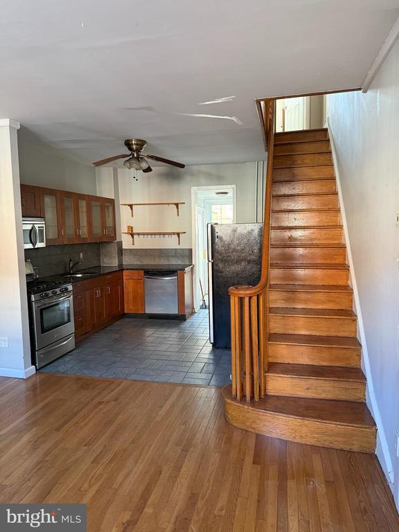 Building Photo - 3265 Salmon St