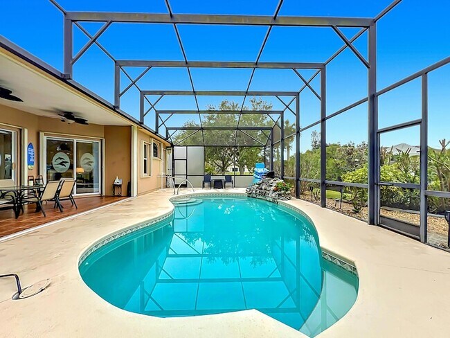 Building Photo - 1343 Shoreline Cir