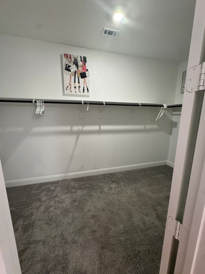 Building Photo - 701 Harmony Trl