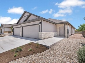 Building Photo - 406 Parkline Dr