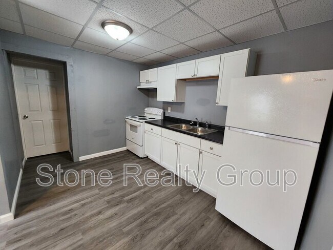 Building Photo - 2333 N 14th St