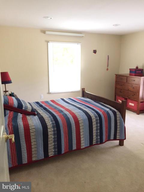 Building Photo - 11125 Hunt Club Dr