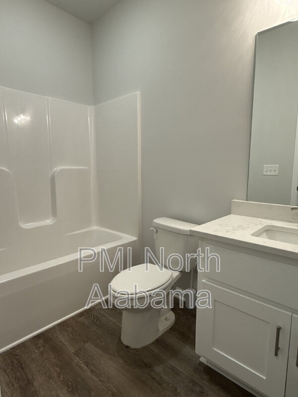 Building Photo - 102 Ranna Dr