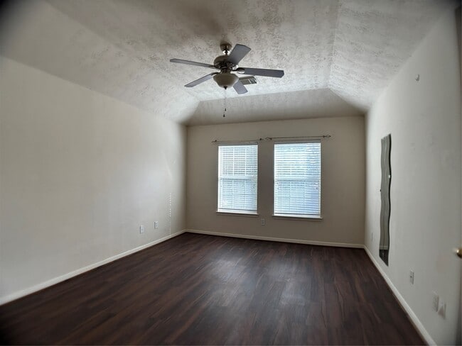 Building Photo - 25138 Bluma Ranch Dr