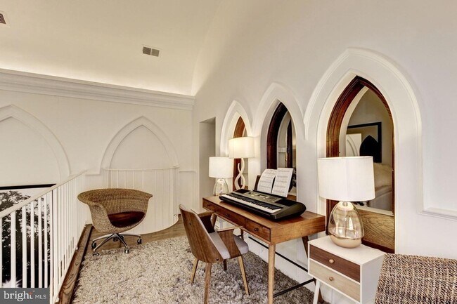 Building Photo - 1715 15th St NW