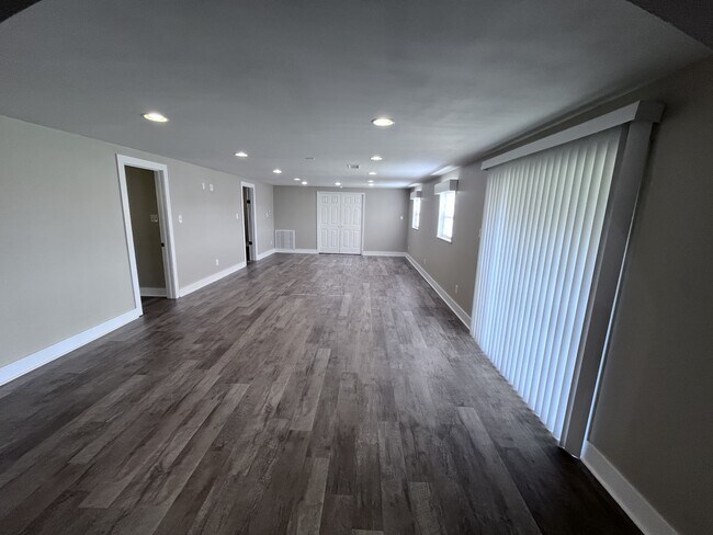 Building Photo - 2584 Black Jack Rd