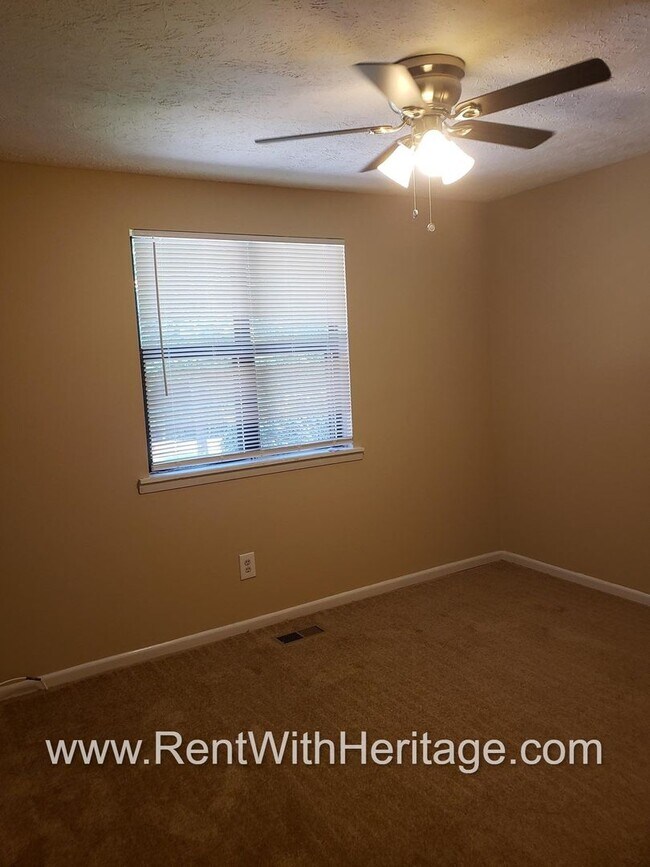 Building Photo - 4832 Timber Ridge Dr