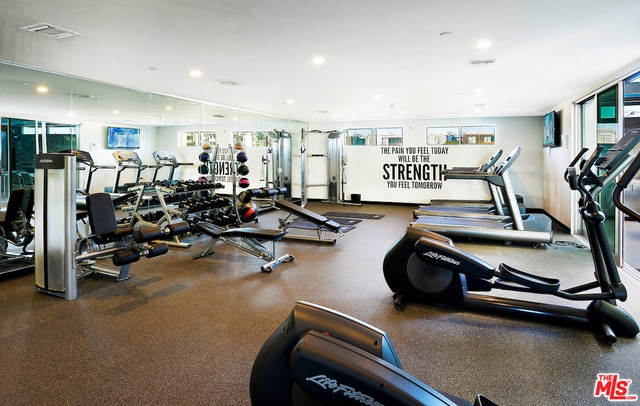 Building Photo - 4140 Glencoe Ave