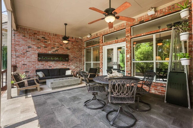 Building Photo - A Private Great Hills Estate on 1.32 Acres Backing to Protected Green Space **Fully Furnished**