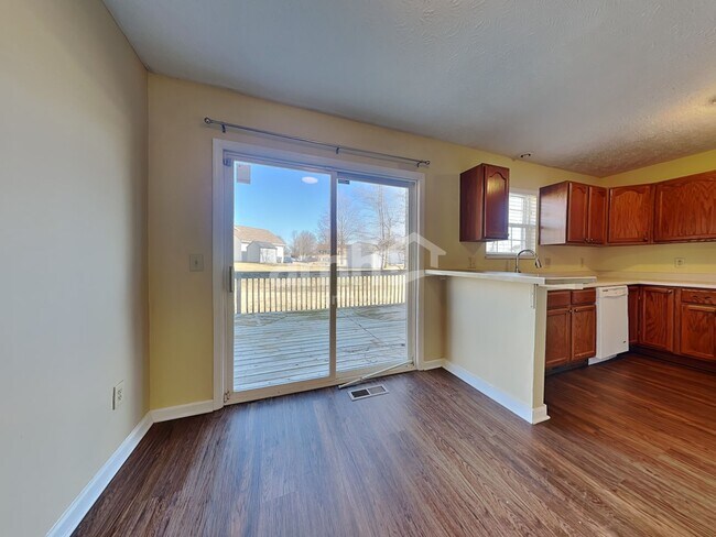 Building Photo - 6344 Sterling Woods Dr